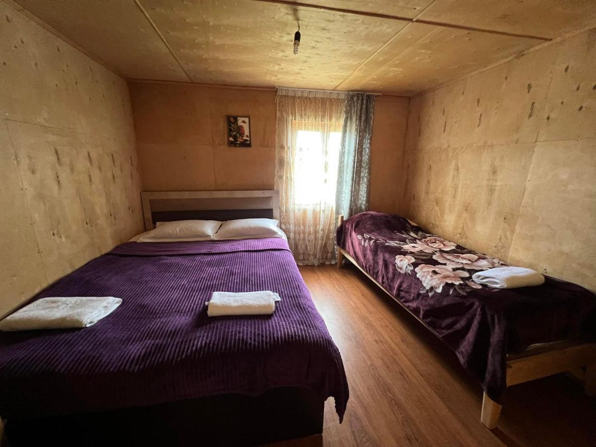 Guest House Old Omalo Eksteriør billede